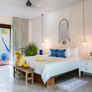 Hotel Lula Tulum, A Small Luxury ****
